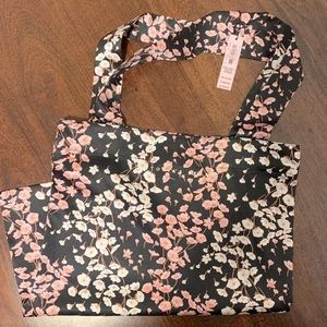 VS silky tote bag